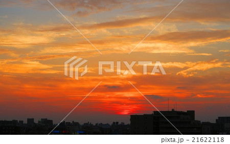 埼玉県川口市の夕焼け空 21622118