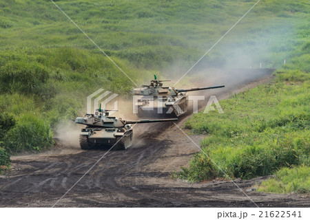 陸上自衛隊 74式戦車 2台の侵入 陸上自衛隊 74式戦車 2台の侵入 21622541