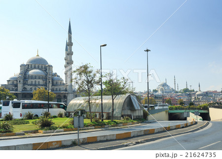 Beautiful Suleymaniye Camii in Istanbul, Turkey Beautiful Suleymaniye Camii in Istanbul, Turkey 21624735