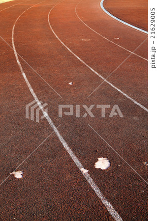the old road for jogging   21629005