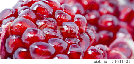 pomegranate seeds closeup pomegranate seeds closeup 21631587