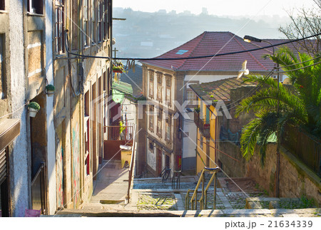Traditional Porto street 21634339