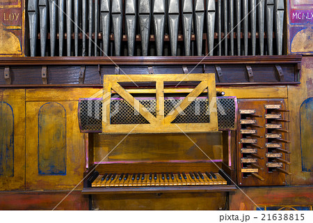 Old Pipe Organ Old Pipe Organ 21638815