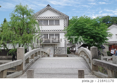 倉敷川に掛かる中橋と考古館 21641170