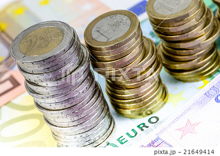 Single European currency decreasing 21649414