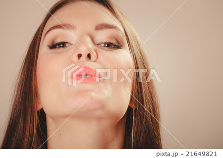 Portrait of beauty woman Portrait of beauty woman 21649821