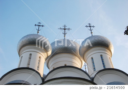 Domes of Saint Sofia Cathedral in Vologda, Russia Domes of Saint Sofia Cathedral in Vologda, Russia 21654500