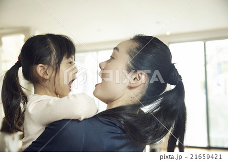 可愛い女の子 母子 可愛い女の子 母子 21659421