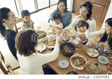 ママ友のパーティー ママ友のパーティー 21659563