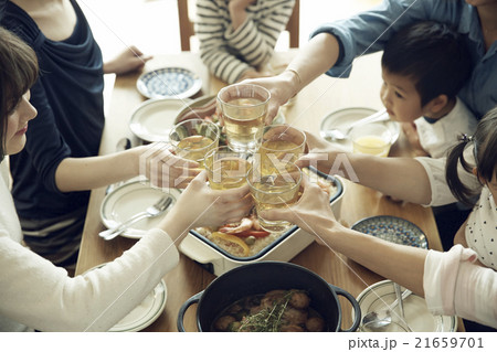 ママ友のパーティー 21659701