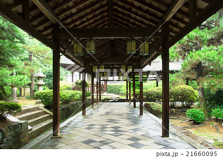 寺の回廊 21660095