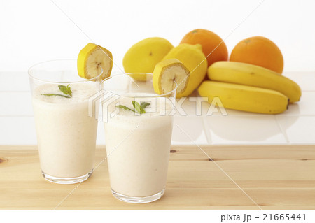 バナナのスムージー バナナのスムージー 21665441