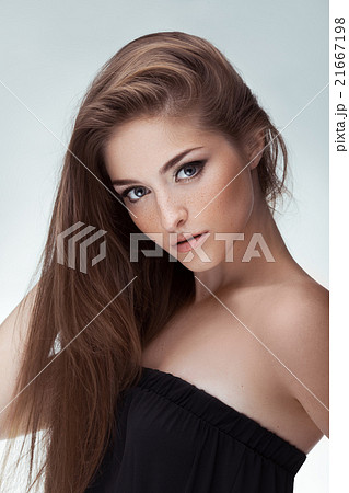Portrait of young beautiful girl. Fashion photo Portrait of young beautiful girl. Fashion photo 21667198
