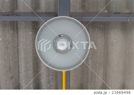 fluorescent lamp on the modern ceiling fluorescent lamp on the modern ceiling 21669498