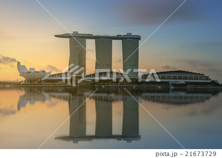 Singapore Skyline and view of Marina Bay Singapore Skyline and view of Marina Bay 21673729