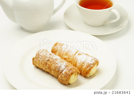 クリームコロネ 21683641