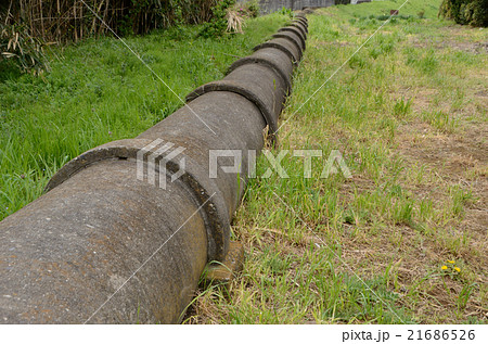 使われなくなった昭和の送水管 21686526