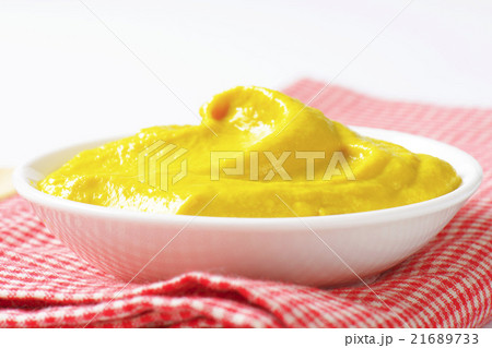 American yellow mustard 21689733