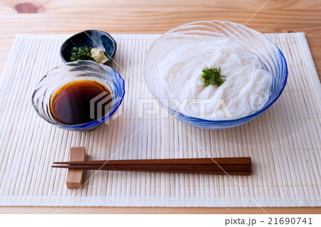 そうめん 素麺 ランチョンマットの写真素材