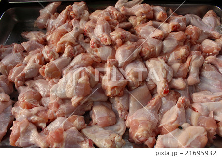 Fresh chicken meat in the markets Fresh chicken meat in the markets 21695932