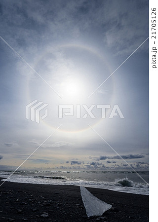 Icebergs at glacier lagoon Icebergs at glacier lagoon 21705126