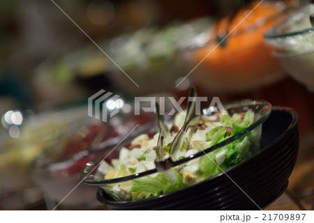 buffet food 21709897