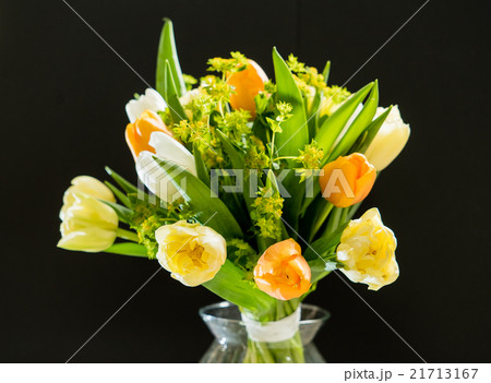 spring flowers 21713167