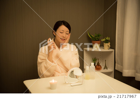 夜　ビューティーシーン 21717967