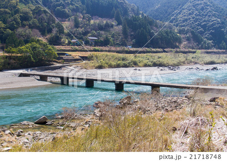 高知県四万十町 茅吹手沈下橋 高知県四万十町 茅吹手沈下橋 21718748