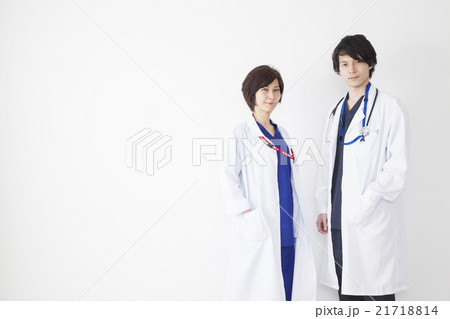 スクラブを着た医師 スクラブを着た医師 21718814