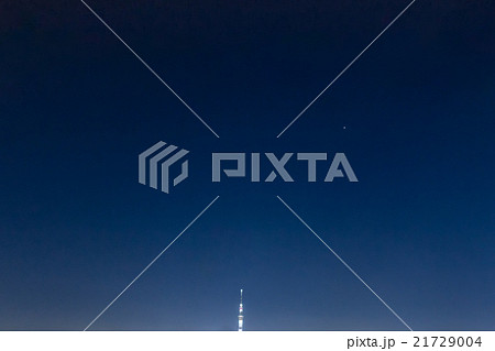 ライトアップした東京スカイツリー 夜景 ライトアップした東京スカイツリー 夜景 21729004