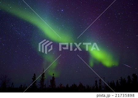 オーロラと流星 21735898