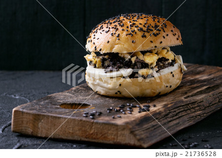 Black rice veggie burger Black rice veggie burger 21736528