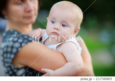 Woman and her little grandson Woman and her little grandson 21736805