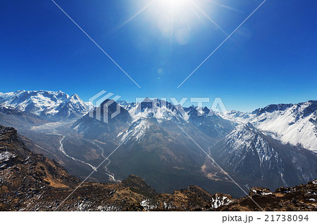 Kanchenjunga region 21738094