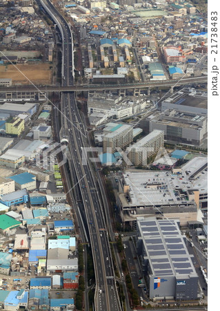 東京外環自動車道の戸田東インター付近を空撮 21738483