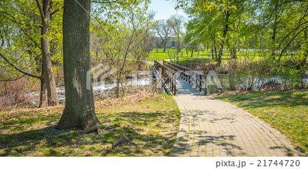 Walkway bridge in woods along the Niagara Parkway. 21744720