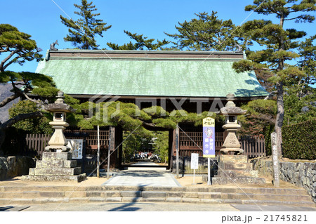 四国80番札所国分寺（仁王門） 21745821