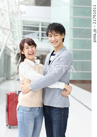 新婚旅行の夫婦 21761011