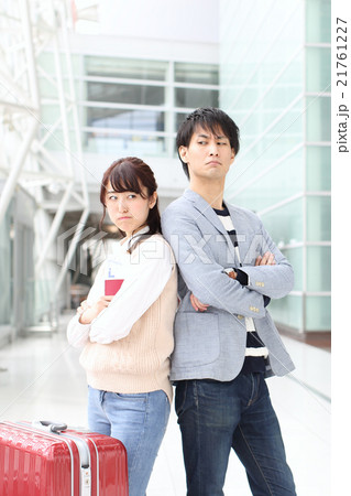 喧嘩をしてしまった夫婦 喧嘩をしてしまった夫婦 21761227