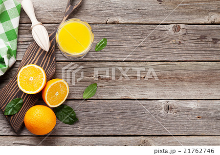 Fresh ripe oranges and juice 21762746