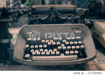 Typewriter 21768963