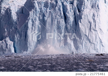 氷河　崩落　グリーンランド　温暖化 21775461