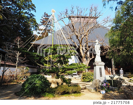 本堂と庭 本堂と庭 21775708