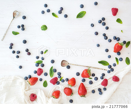 Berry frame with copy space on right. Strawberries Berry frame with copy space on right. Strawberries 21777066