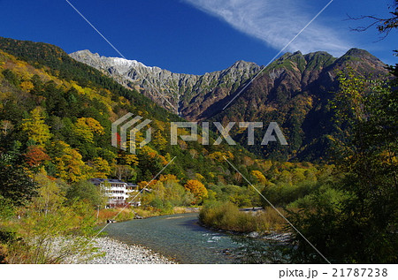 上高地の秋 21787238