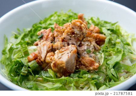 からあげ丼 21787581