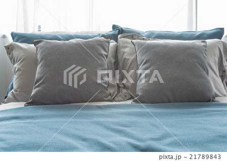 modern bedroom with blue color theme 21789843