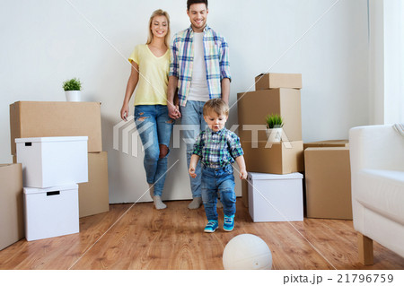 happy family moving to new home and playing ball happy family moving to new home and playing ball 21796759