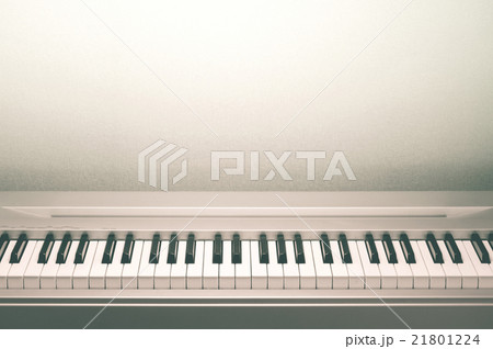 close-up of piano keys. close frontal view. close-up of piano keys. close frontal view. 21801224